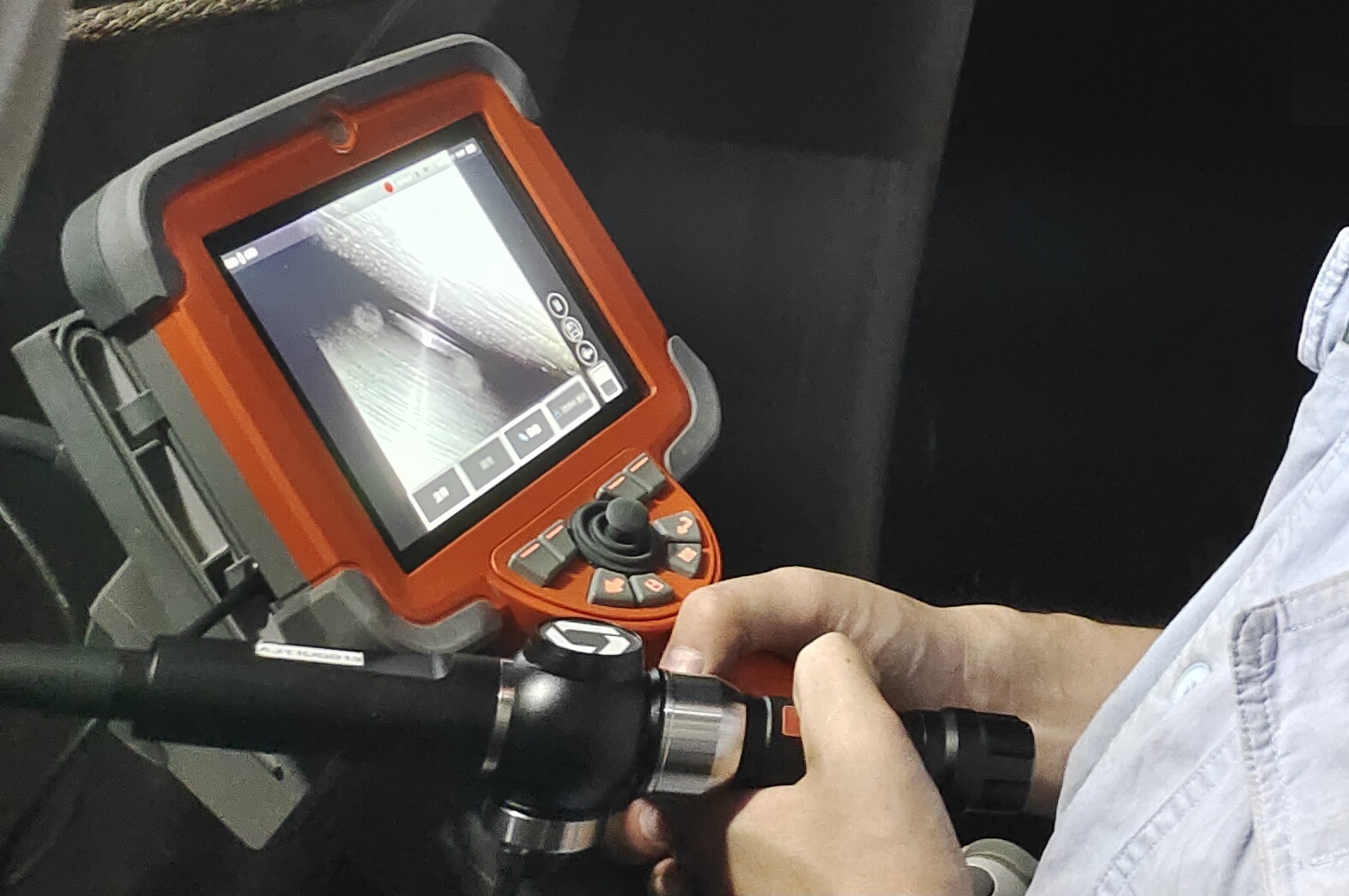 小口徑工業(yè)內(nèi)窺鏡，可靈活擺動攝像頭的狹小空間目視檢查工具